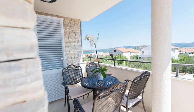 Two bedroom apartment with terrace and sea view Murter (A-16655-b)