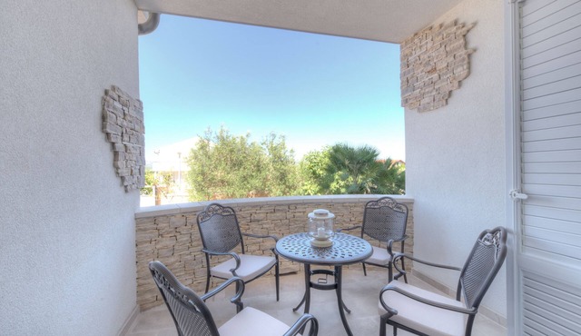 Two bedroom apartment with terrace Murter (A-16655-a)
