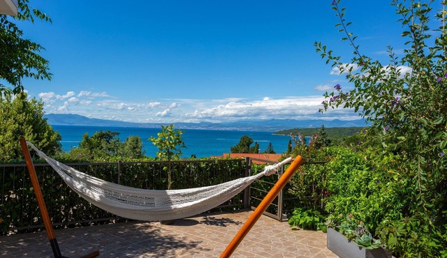 Two bedroom apartment with terrace and sea view Njivice, Krk (A-5296-a)