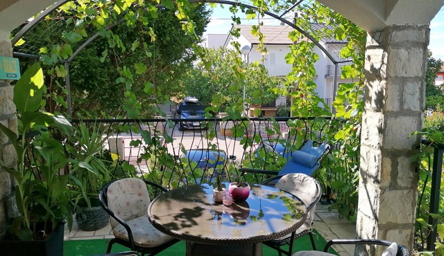 Two bedroom apartment with terrace Njivice, Krk (A-5320-b)