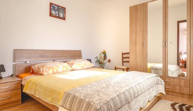 Two bedroom apartment with terrace and sea view Njivice, Krk (A-5362-b)