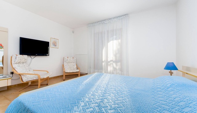 Two bedroom apartment with balcony and sea view Rovinj (A-24823-a)