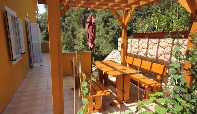 Two bedroom apartment with terrace Artatore, Lošinj (A-8022-c)