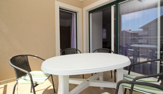 Two bedroom apartment with terrace Baška, Krk (A-18845-c)