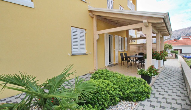 Two bedroom apartment with terrace Baška, Krk (A-18733-c)