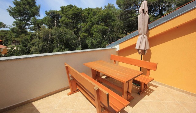 Two bedroom apartment with terrace Artatore, Lošinj (A-8022-d)
