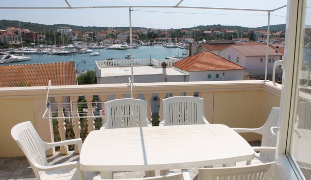 Two bedroom apartment with terrace and sea view Jezera, Murter (A-5063-b)