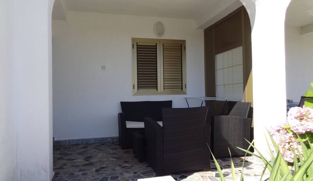 Two bedroom apartment with terrace and sea view Lopar, Rab (A-17103-a)