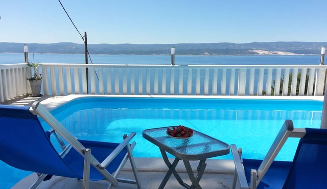 Two bedroom apartment with terrace and sea view Mimice, Omiš (A-2754-f)