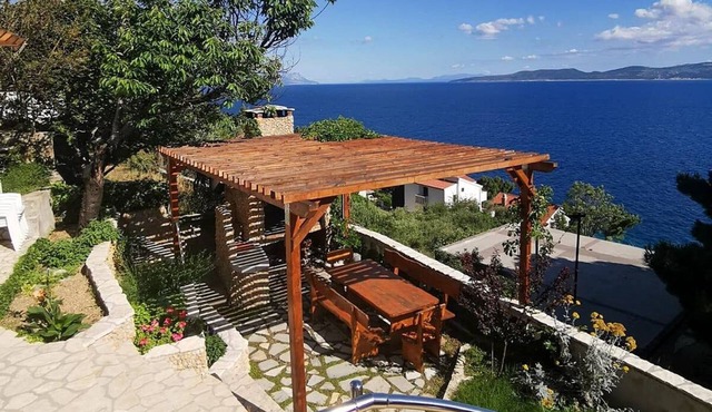 Two bedroom apartment with terrace and sea view Mimice, Omiš (A-14230-b)