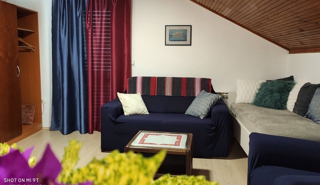 Two bedroom apartment with balcony and sea view Plat, Dubrovnik (A-2136-b)