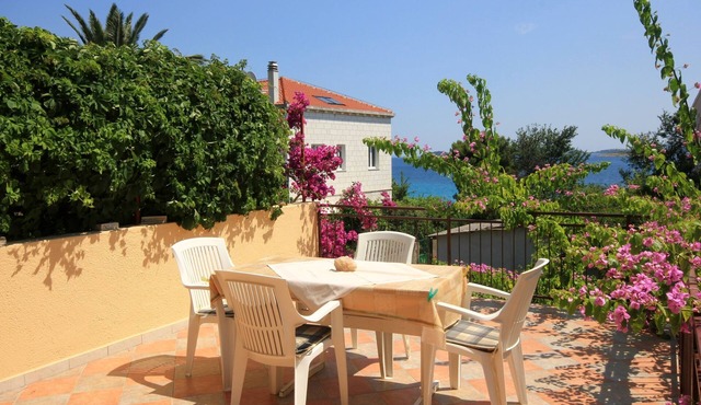 Two bedroom apartment with terrace and sea view Orebić, Pelješac (A-275-b)