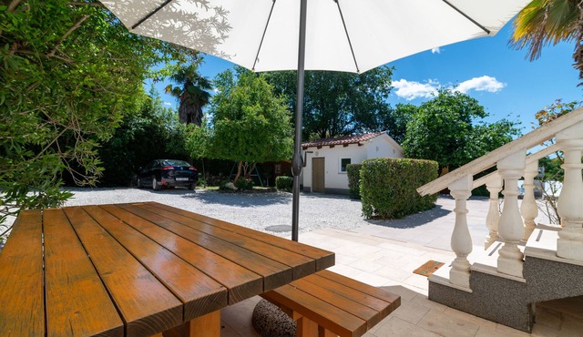 Two bedroom apartment with terrace Cancini, Poreč (A-24335-a)