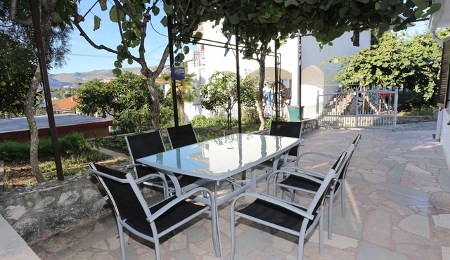 Two bedroom apartment with terrace Trogir (A-10342-a)