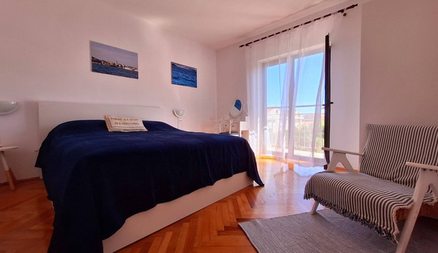 Two bedroom apartment with balcony Vodice (A-7604-e)