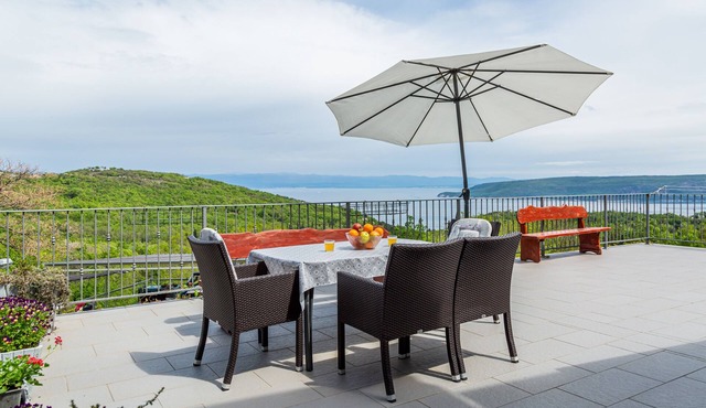 Two bedroom apartment with terrace and sea view Brseč, Opatija (A-7796-b)