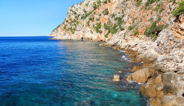 Two bedroom apartment with terrace and sea view Radovčići, Dubrovnik (A-15908-a)