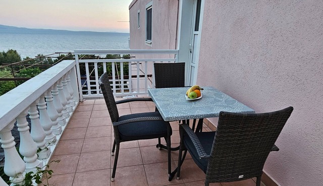 Two bedroom apartment with terrace and sea view Ivan Dolac, Hvar (A-12644-a)