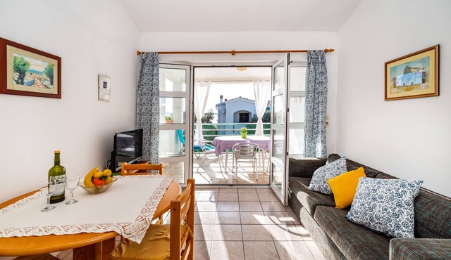 Two bedroom apartment with terrace and sea view Mandre, Pag (A-13015-b)