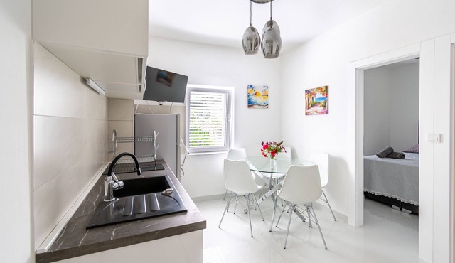 Two bedroom apartment with terrace and sea view Poljana, Ugljan (A-8419-b)