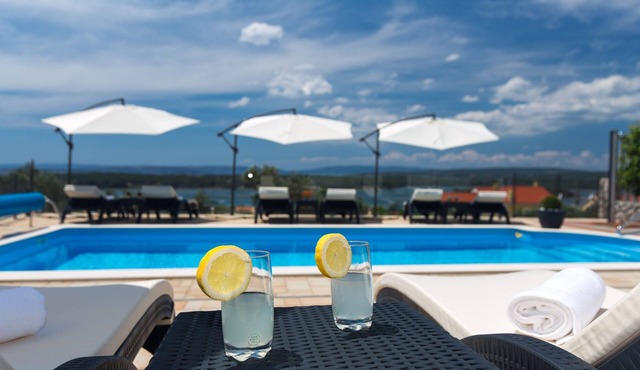Two bedroom apartment with terrace and sea view Punat (Krk) (A-5345-c)