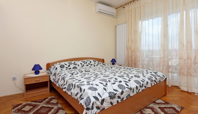 Two bedroom apartment with balcony and sea view Punat, Krk (A-5410-a)