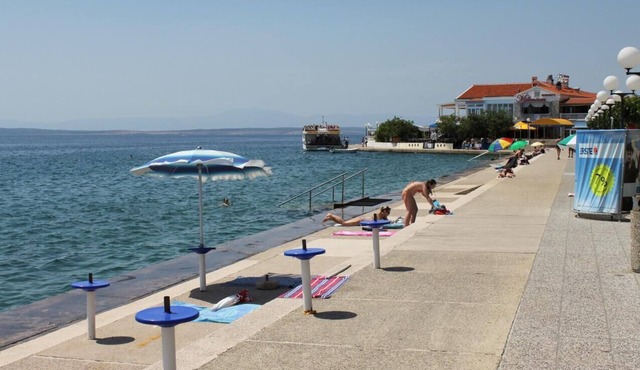 Two bedroom apartment with terrace Selce, Crikvenica (A-5498-a)
