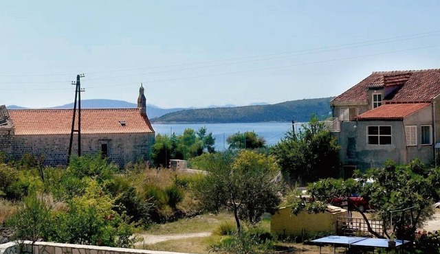 Two bedroom apartment with terrace and sea view Slano, Dubrovnik (A-3184-b)