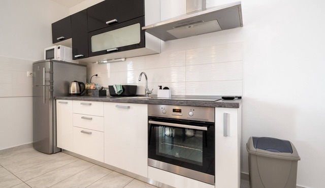Two bedroom apartment with terrace Poljica, Zadar (A-21807-a)