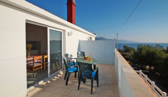 Two bedroom apartment with terrace and sea view Zavalatica, Korčula (A-247-a)