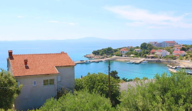 Two Bedroom Apartment with Terrace and Sea View