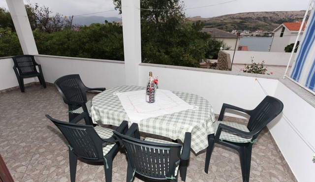 Two bedroom apartment with terrace and sea view Pag (A-6383-a)
