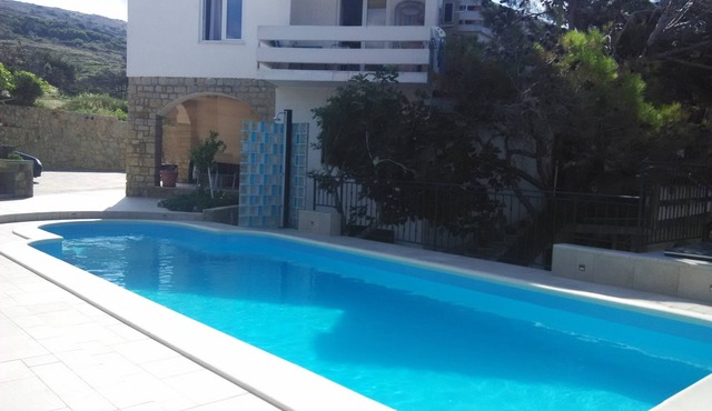 Two bedroom apartment with terrace Pag (A-6384-d)
