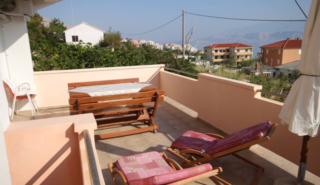 Two bedroom apartment with terrace and sea view Pag (A-6467-a)