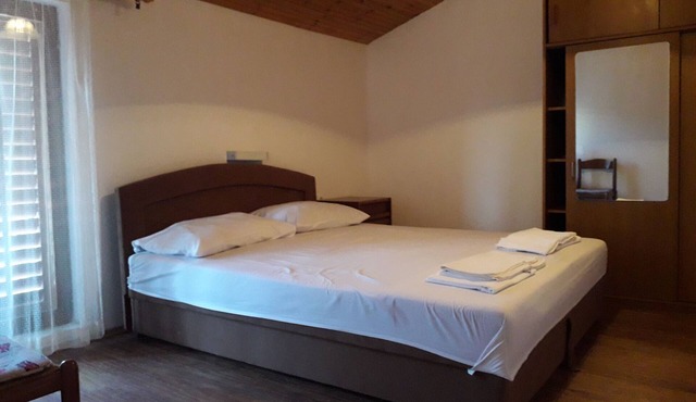 Two bedroom apartment with terrace and sea view Suha Punta, Rab (A-5050-d)