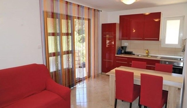 Two bedroom apartment with terrace and sea view Kampor, Rab (A-24554-a)