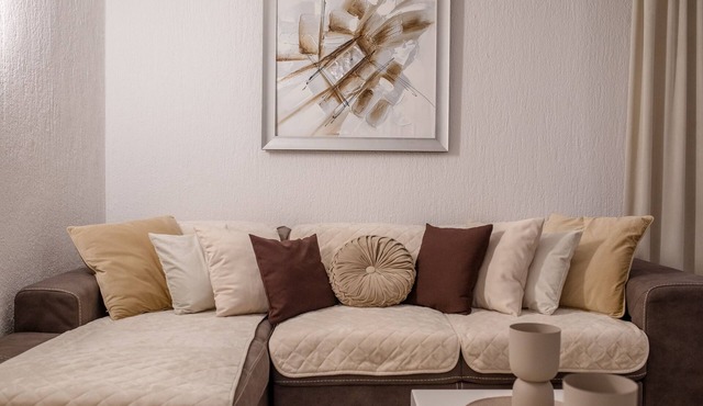 Two bedroom apartment with terrace Banjol, Rab (A-5041-a)