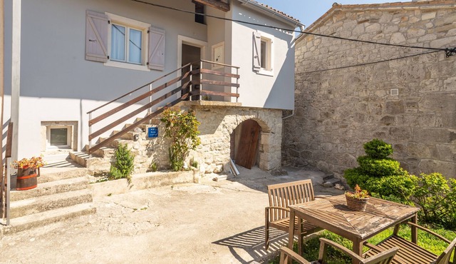 Two bedroom apartment with air-conditioning Hum, Central Istria - Središnja Istra (A-17921-a)