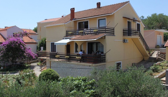 Two bedroom apartment with balcony and sea view Sali, Dugi otok (A-872-a)