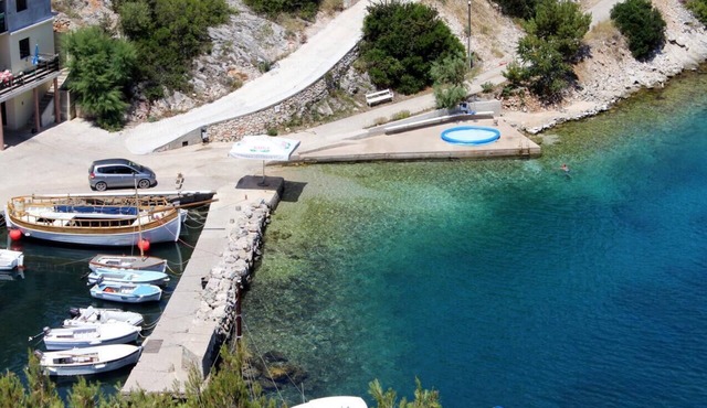 Two bedroom apartment with terrace and sea view Sali, Dugi otok (A-895-a)