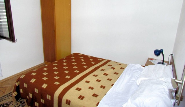 Two bedroom apartment with terrace and sea view Kraj, Pašman (A-696-a)