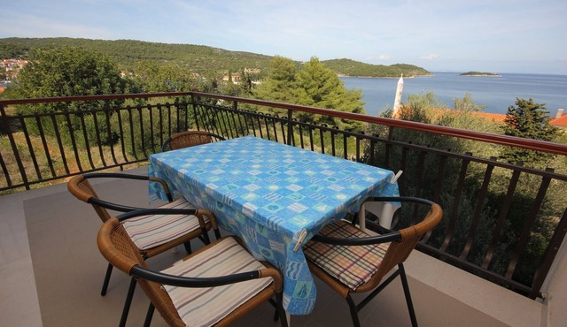 Two bedroom apartment with terrace and sea view Vis (A-2470-a)