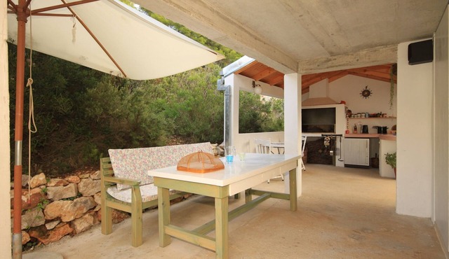Two bedroom apartment with terrace and sea view Rukavac, Vis (A-8489-a)