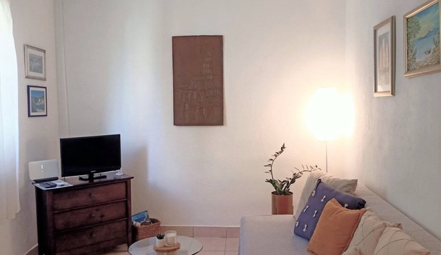 Two bedroom apartment with terrace Rukavac, Vis (A-8496-a)