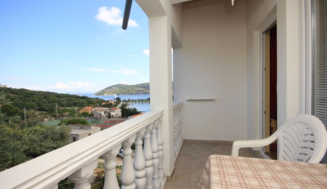 Two bedroom apartment with terrace and sea view Vis (A-8531-c)