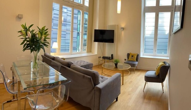 Two Bedroom Deluxe - Two Bedroom Deluxe Apartment