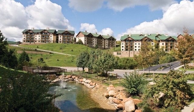 Two Bedroom Deluxe Luxury Condo, Sevierville Tennessee (1760162