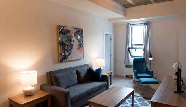 Two bedroom flat on rue Gamble Ouest (Le Central)