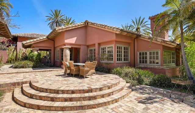 Two Bedroom Guest Home on Rancho Santa Fe Estate with Private Tennis