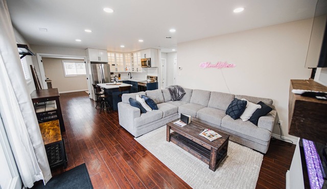 Two bedroom guest house in the heart of wine country!